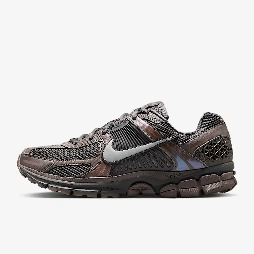 【HN步步高NK】Nike Zoom Vomero5耐克迈柔男子复古运动鞋HF5493201