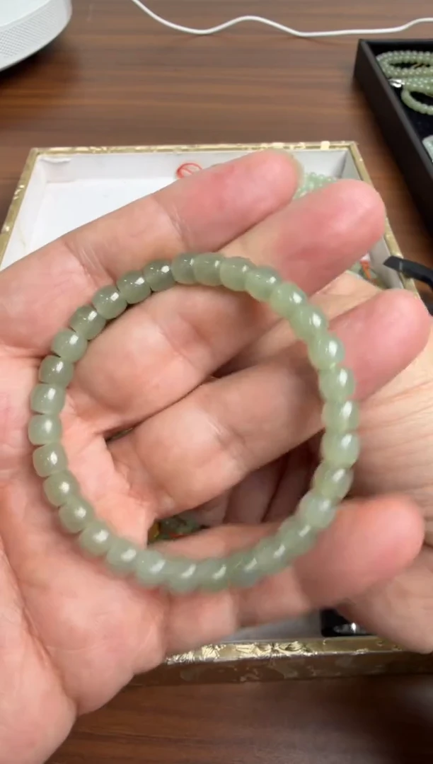 颈饰未镶嵌和田玉手串7-8mm