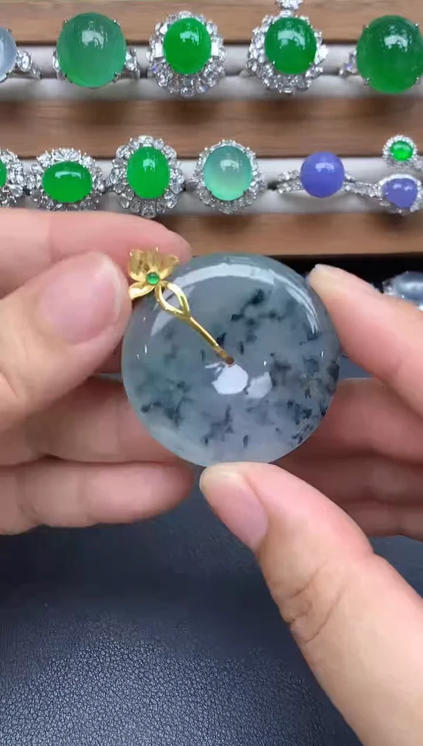 颈饰18K金镶嵌翡翠437-中国好珍宝