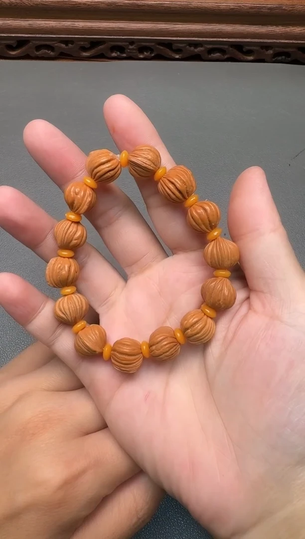 手串桃核桃核手串有瑕疵