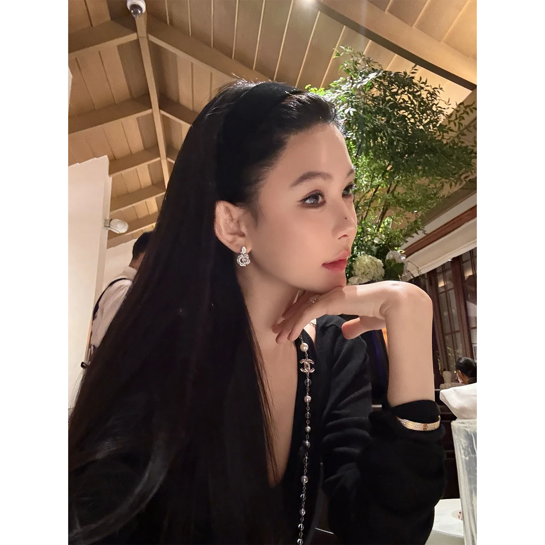 FBB limit  Anna同款_百搭黑色发箍显高颅顶丝绒发饰气质D253769S