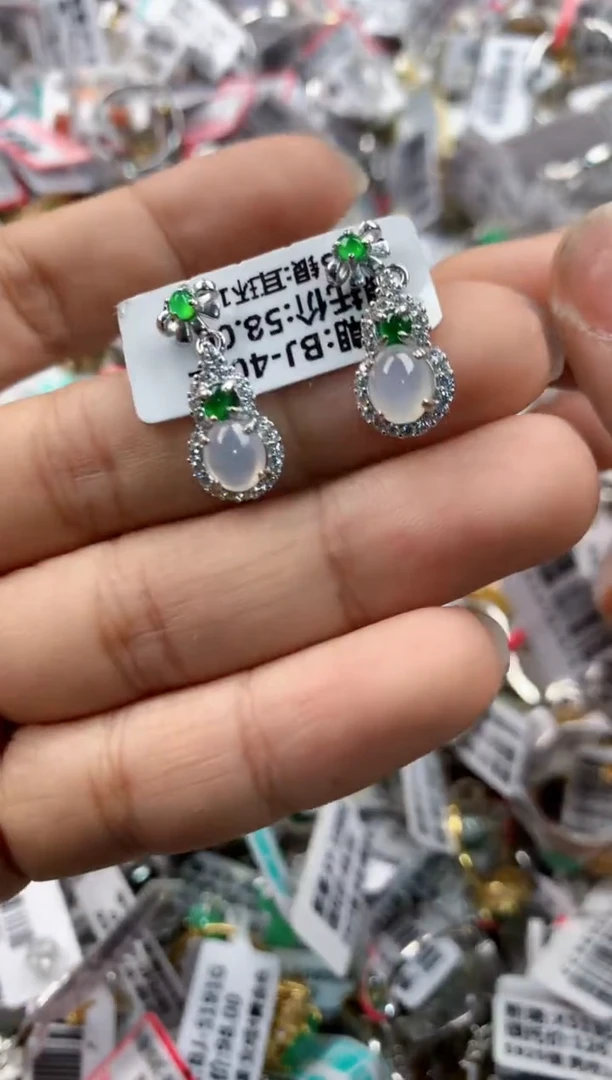 银S925镶嵌戒指翡翠888    3