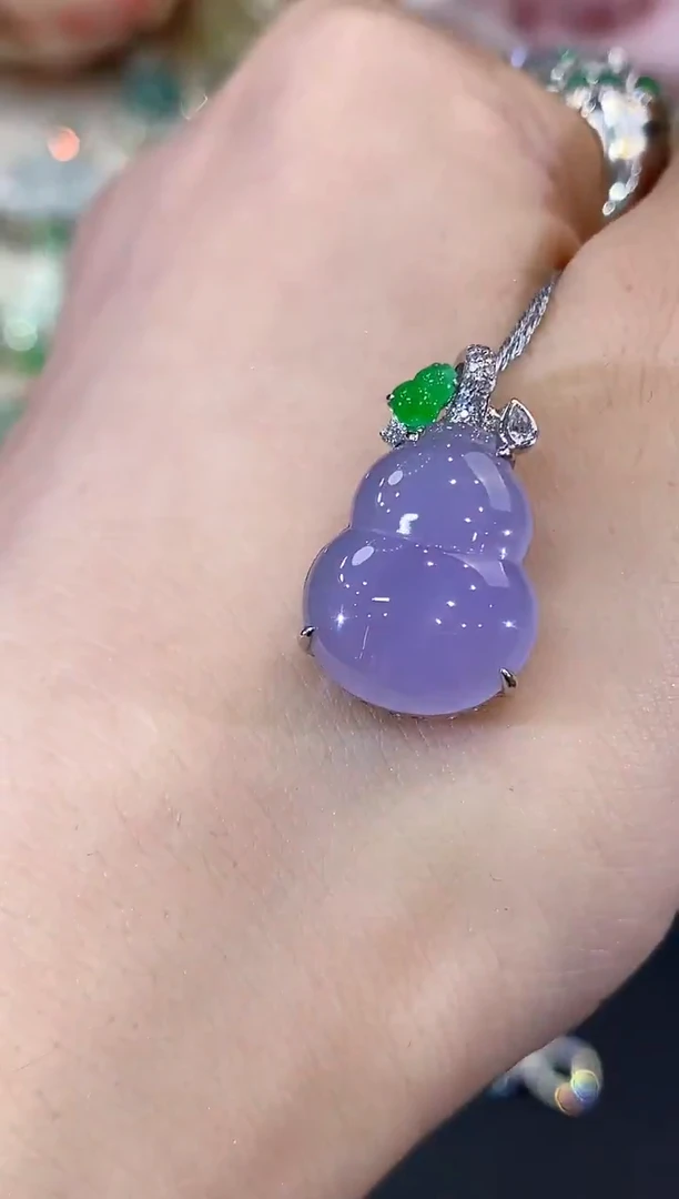 吊坠(不含链)18K金镶嵌翡翠B133 紫货有色差