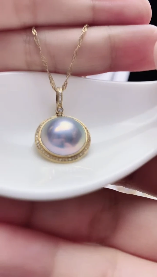 18K金镶嵌颈饰拼合珍珠（马贝珠）海水马贝吊坠