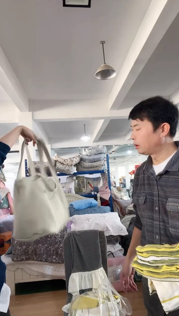 棉棉我***肉A05 卡其色包