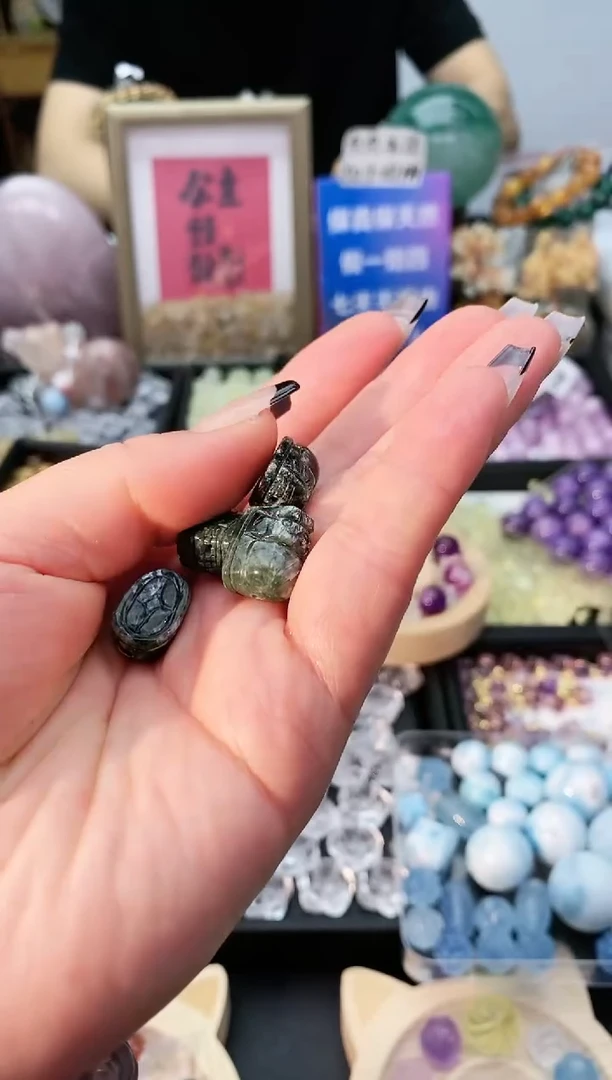 未镶嵌颈饰水晶3a多样性发其一/6.2/1个