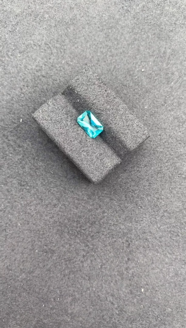 【闪购商品】磷灰石裸石未镶嵌1.2ct磷灰石