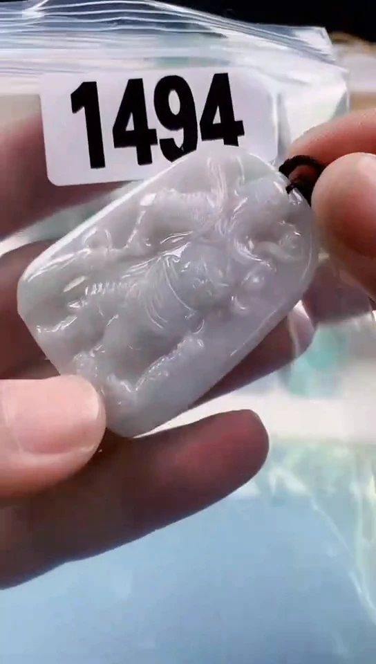 【闪购商品】翡翠挂件未镶嵌天然翡翠吊坠挂件