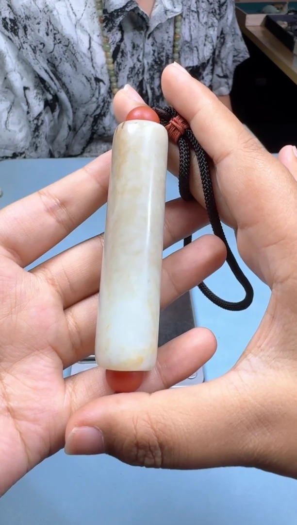 和田玉未镶嵌颈饰1