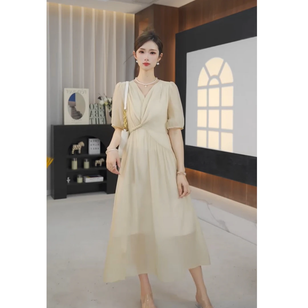 伊人国度2025显瘦气质轻奢夏季清新法式仙气小个子小众宴会连衣裙