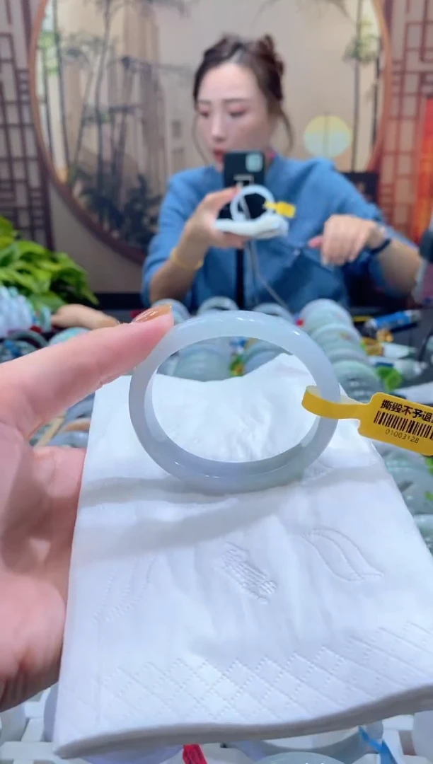 未镶嵌手镯翡翠000073202