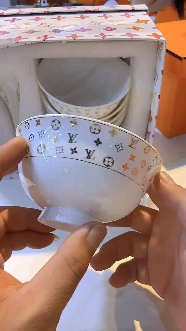 鸿辉家品牌瓷器，京东包邮！