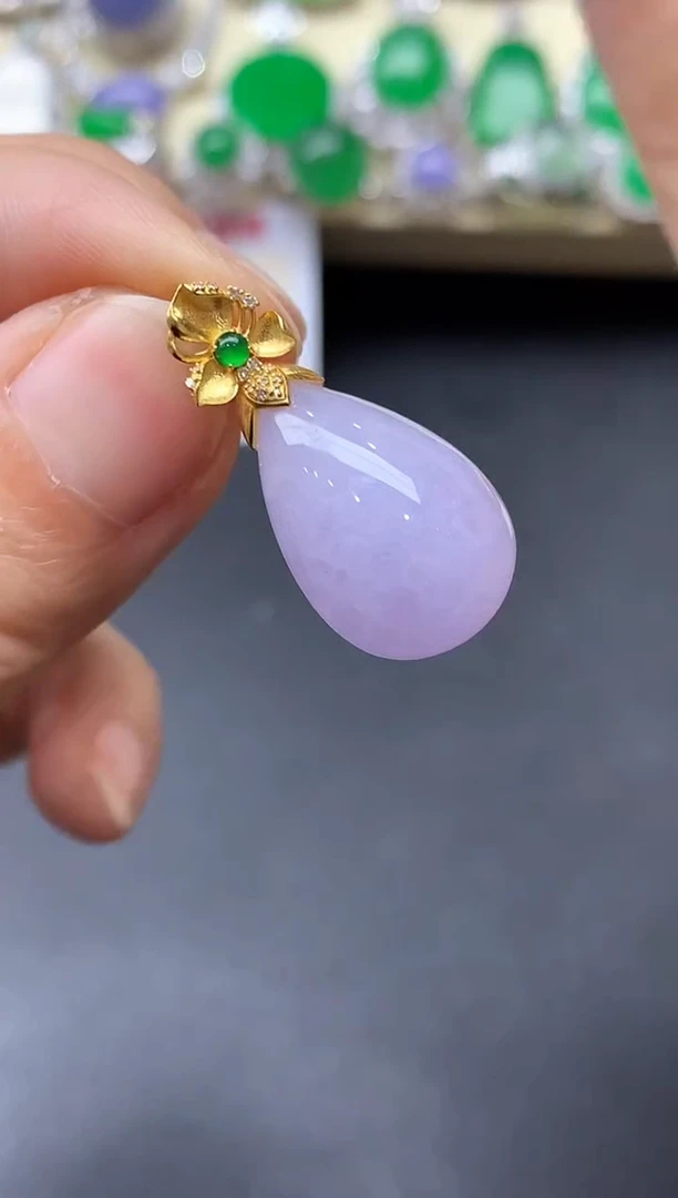 颈饰18K金镶嵌翡翠317-中国好珍宝