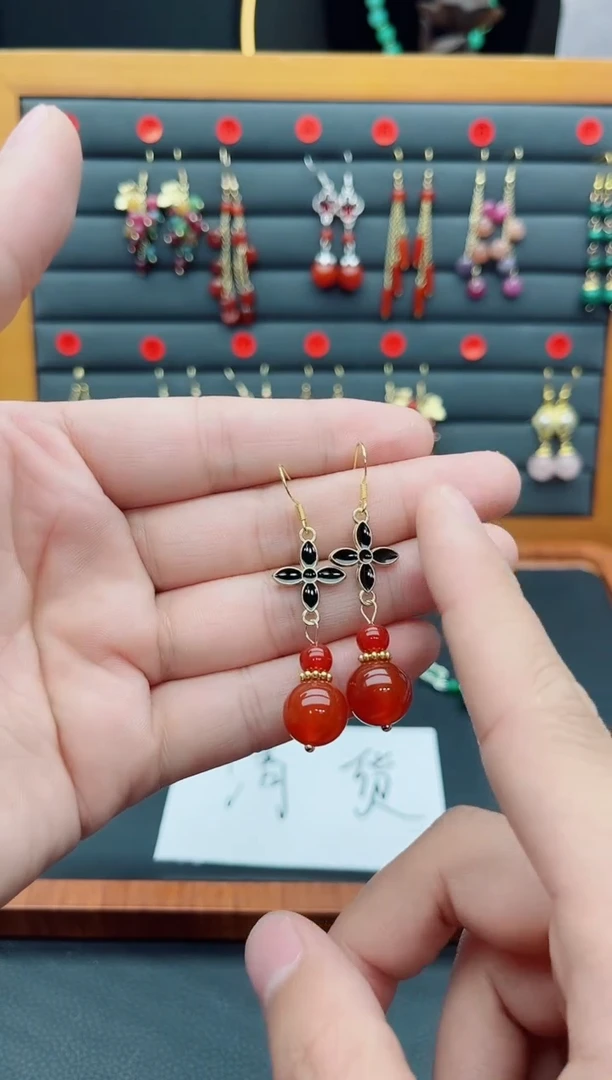 【闪购商品】南红玛瑙耳饰银S925镶嵌210000