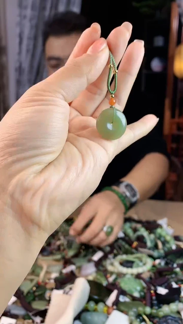 【闪购商品】和田玉挂件未镶嵌多样性发货拍一发一