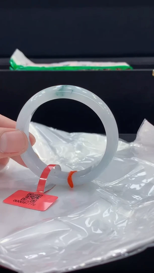未镶嵌手镯翡翠翡翠手镯
