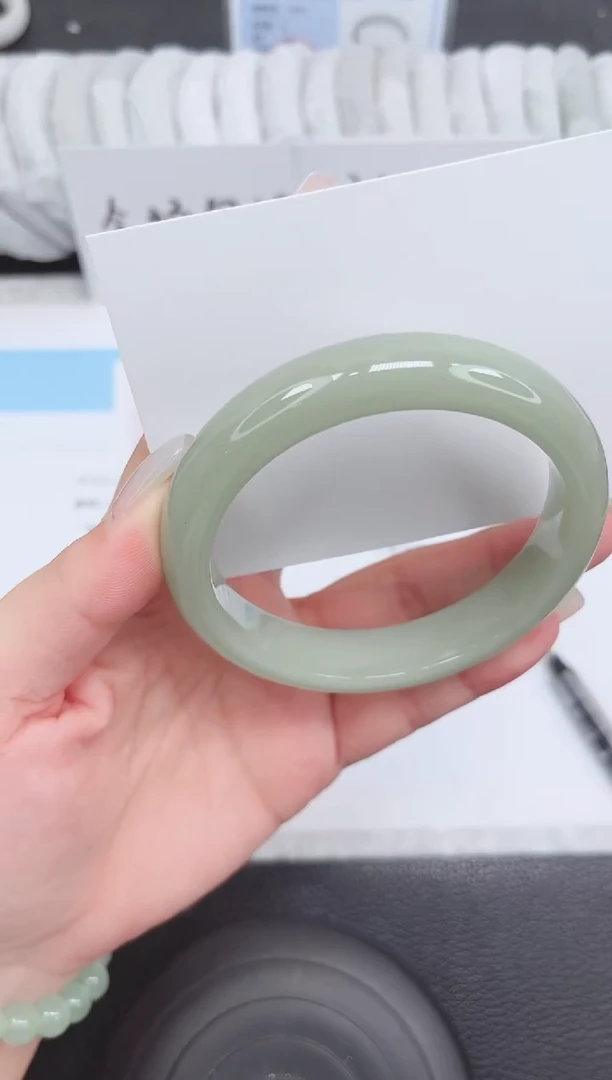 未镶嵌手镯石英质玉17-65