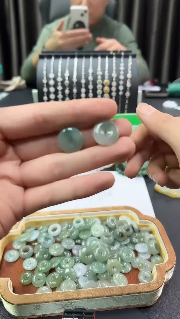 颈饰未镶嵌翡翠挂件H0002（多件发其一）