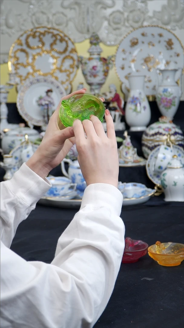 骨瓷婷婷中古器物如图所示89