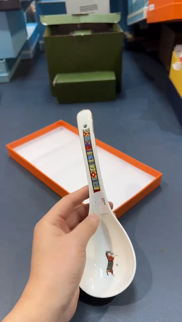【闪购商品】碗HT165全场正品，京东包邮