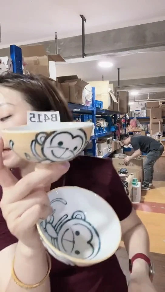 瓷片日本瓷器伊陶11cm猴子碗两只B415