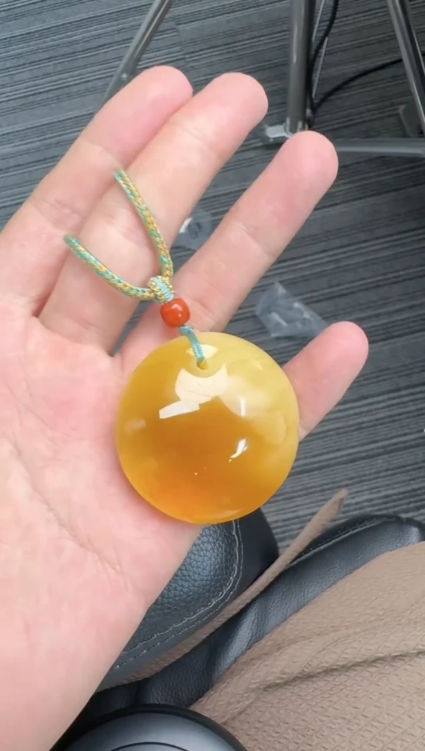 未镶嵌颈饰蜜蜡P***P蜜蜡吊坠