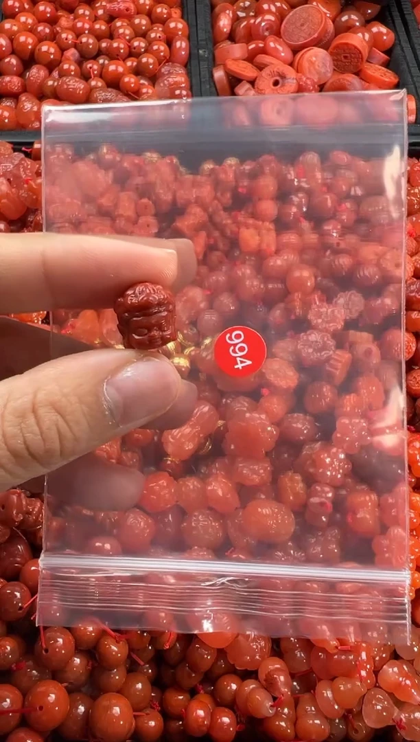 【闪购商品】南红玛瑙颈饰未镶嵌1