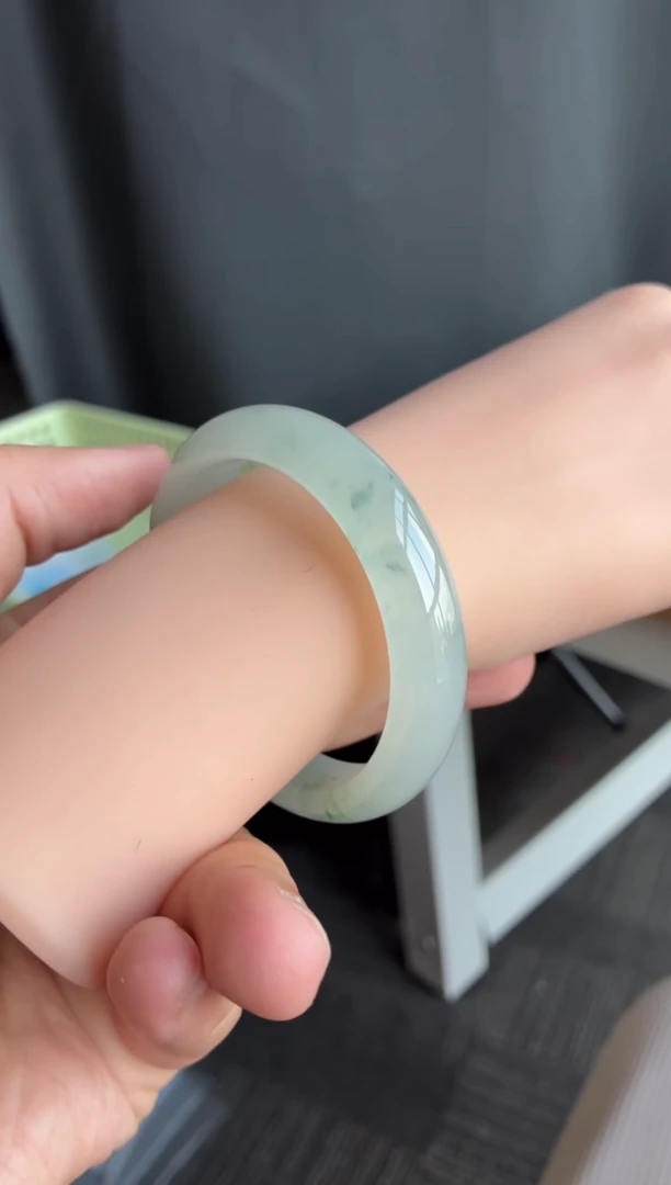 未镶嵌手镯翡翠73号53.2*12.4*8.5正圈