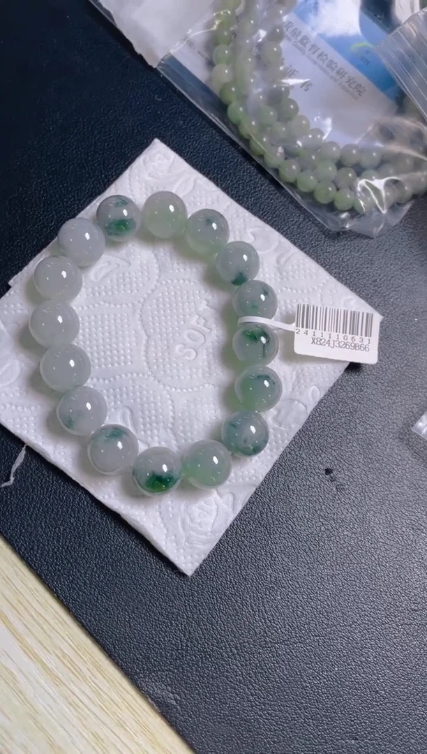 未镶嵌定制翡翠珠串