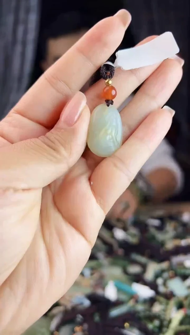 未镶嵌和田玉挂件1