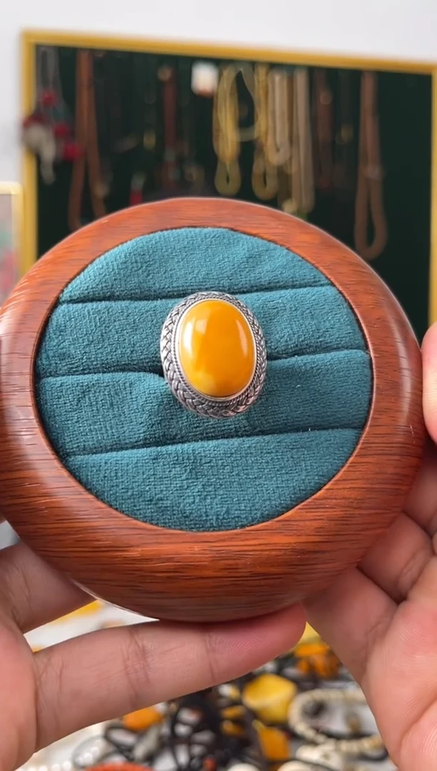 【闪购商品】蜜蜡戒指未镶嵌噶玛家