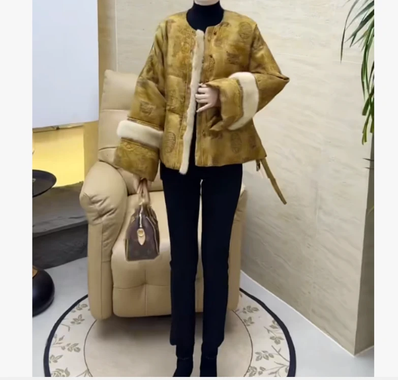 2025冬季时尚潮流百搭精品女装gua