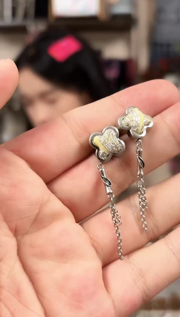 织绣民族风非遗老绣饰品500