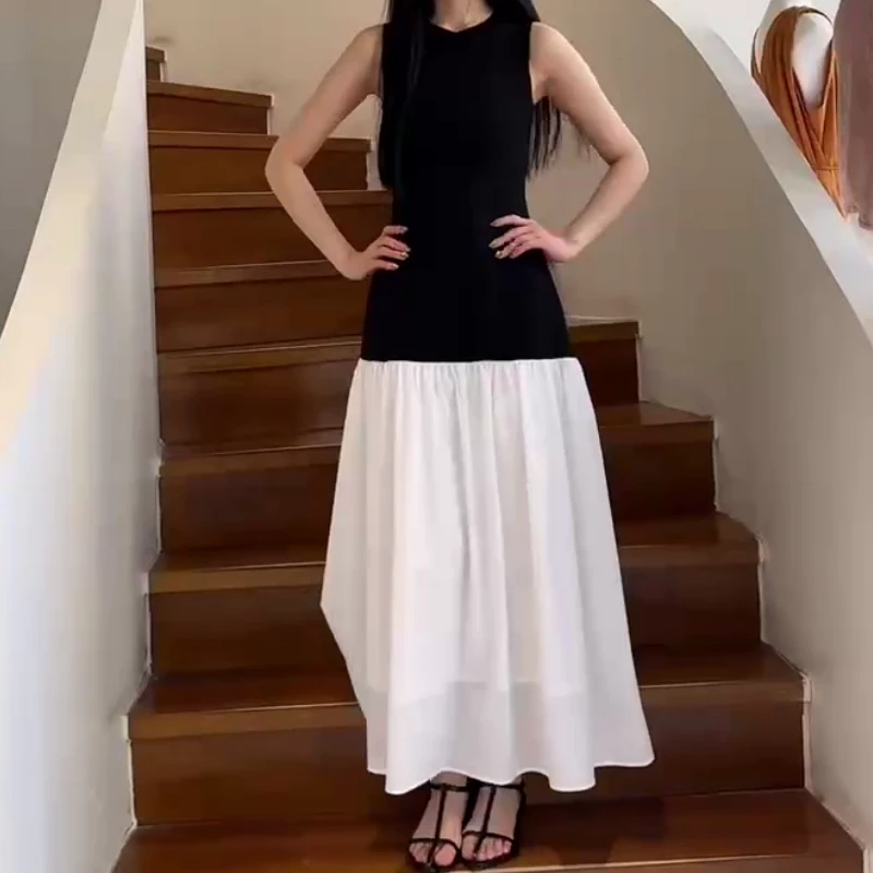 2025夏季新款时尚显瘦气质女士网红洋气连衣裙百搭款D6587