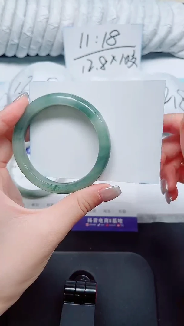石英质玉手镯未镶嵌40-55.7