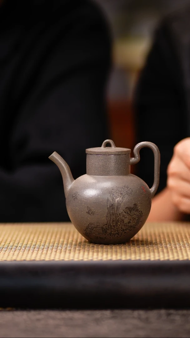 JGT114青段酒樽壶