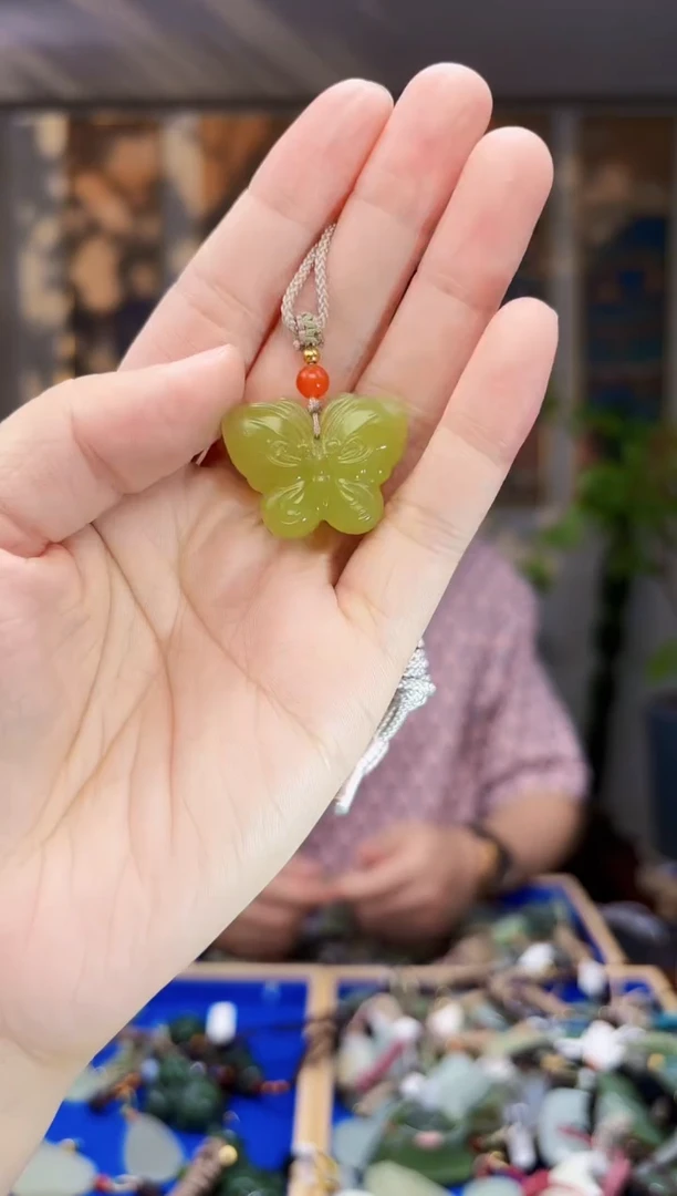 和田玉未镶嵌挂件拍一发一多样性发货