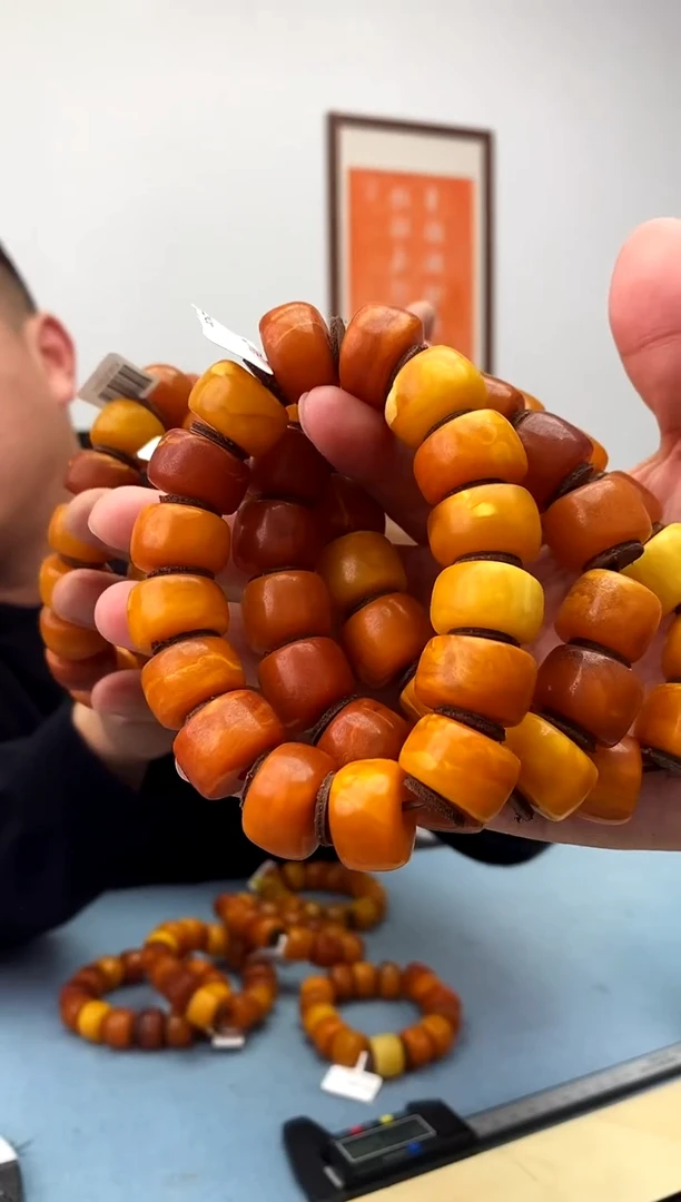 【闪购商品】蜜蜡珠宝奇石未镶嵌假一罚十，多样性发一件