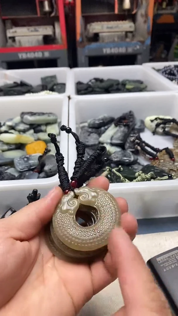 吊坠(不含链)未镶嵌和田玉1