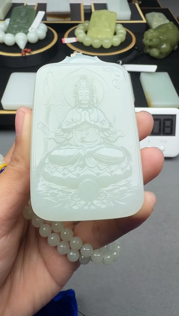 颈饰未镶嵌和田玉1