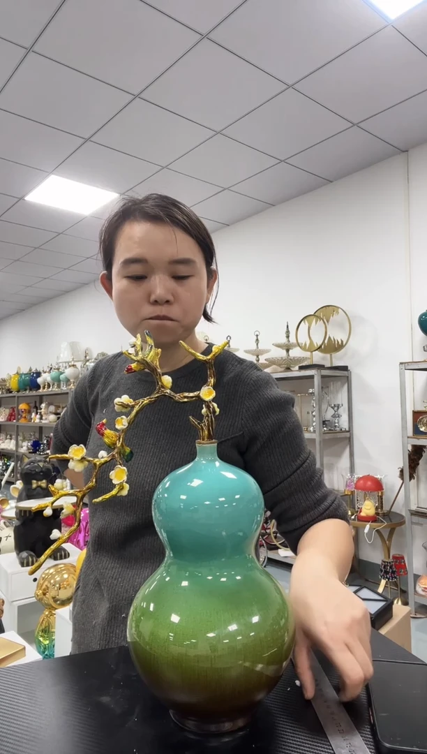 树脂珐琅彩葫芦摆件小号