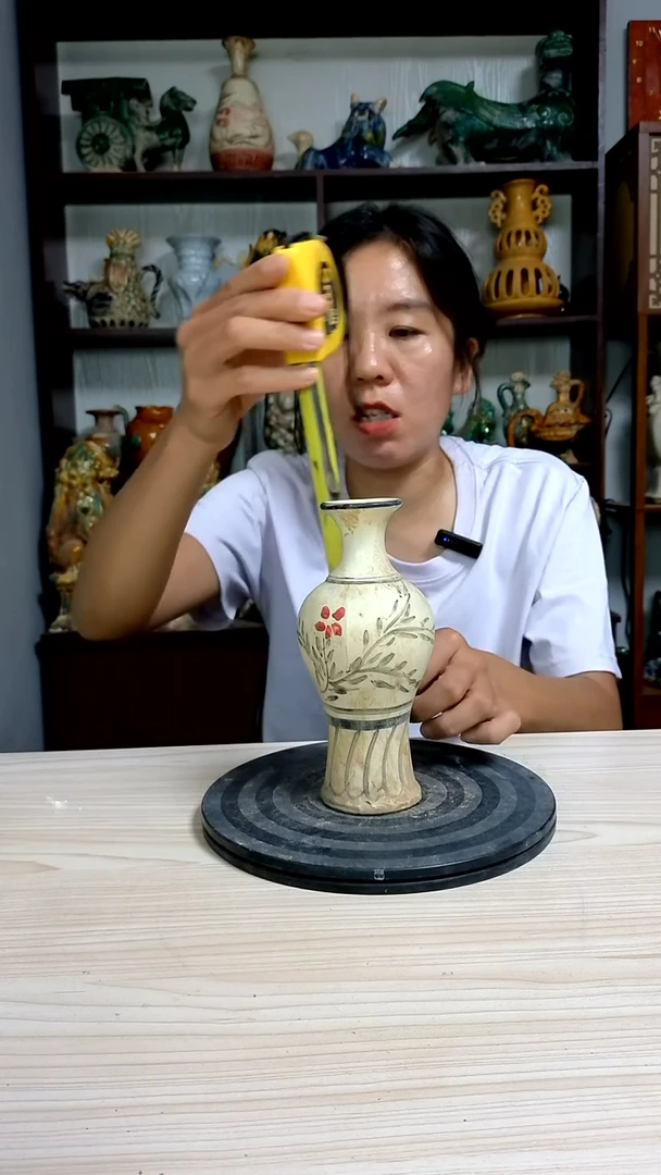 经典精美复古风格瓷器