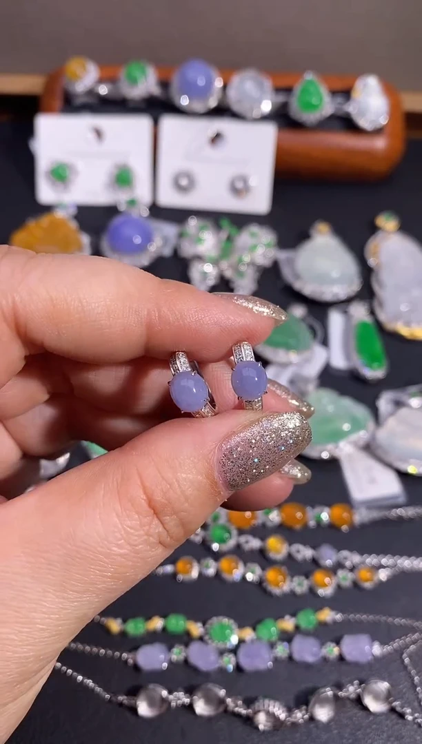 【闪购商品】翡翠耳饰18K金镶嵌耳饰