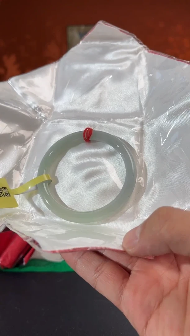 未镶嵌手镯翡翠10