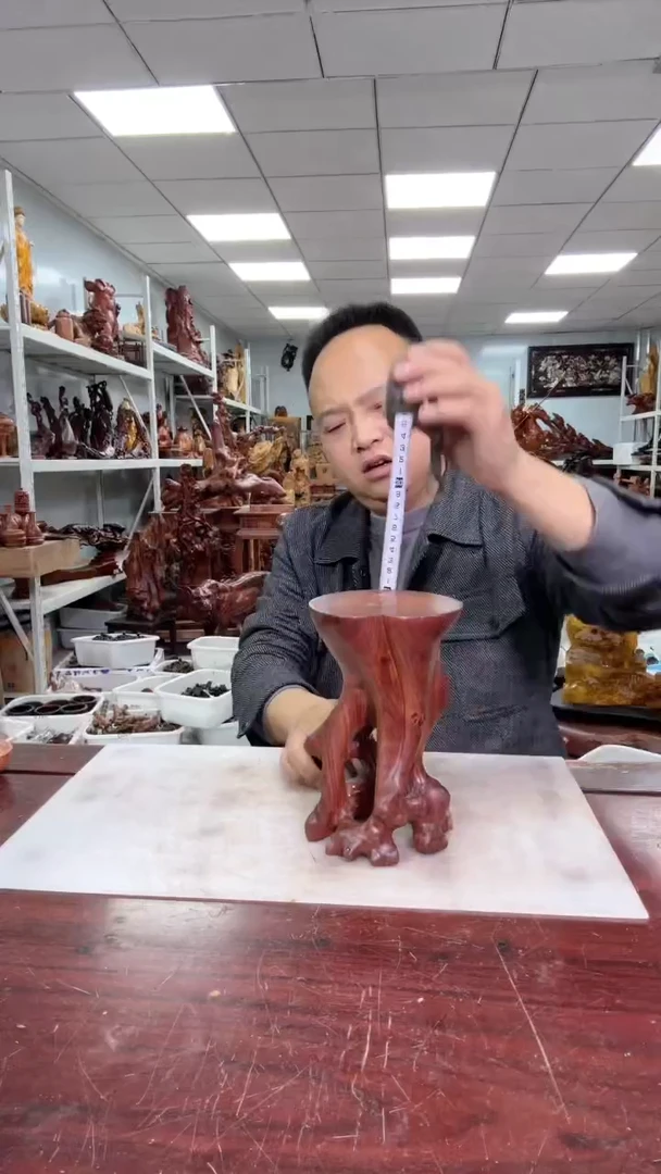 【闪购商品】花梨木类木雕工艺品8888888