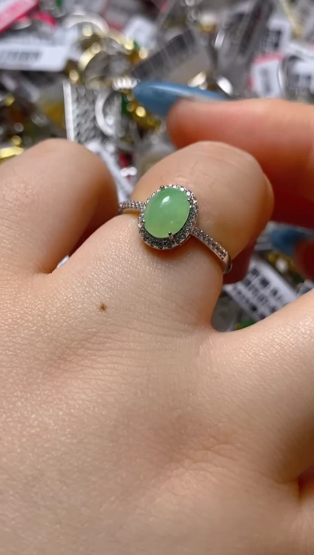 银S925镶嵌戒指翡翠百内无证书