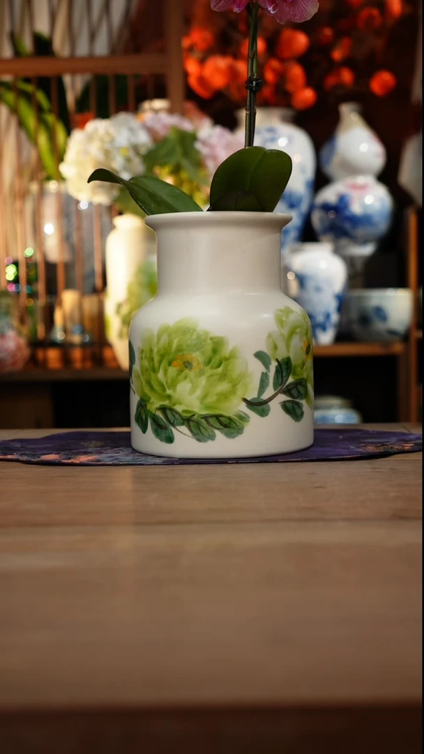 当代景德镇设计师釉下手绘陶瓷花瓶