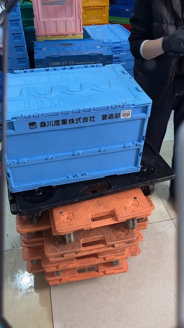 厚款无**豪家用五金工具箱一个带盖