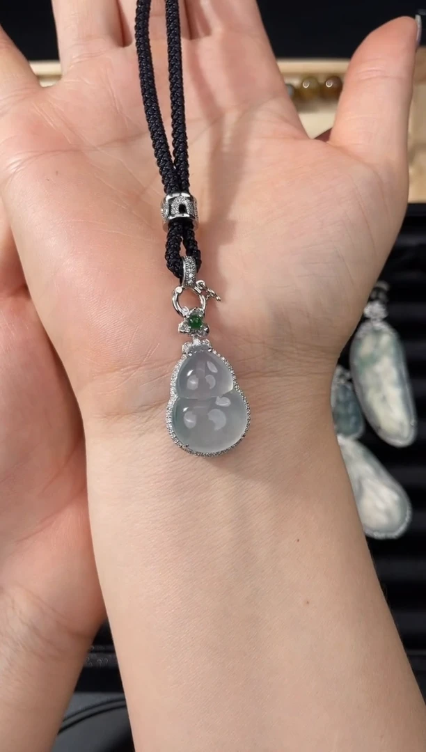 吊坠(不含链)18K金镶嵌翡翠久甜翡翠珠宝天然A货翡翠