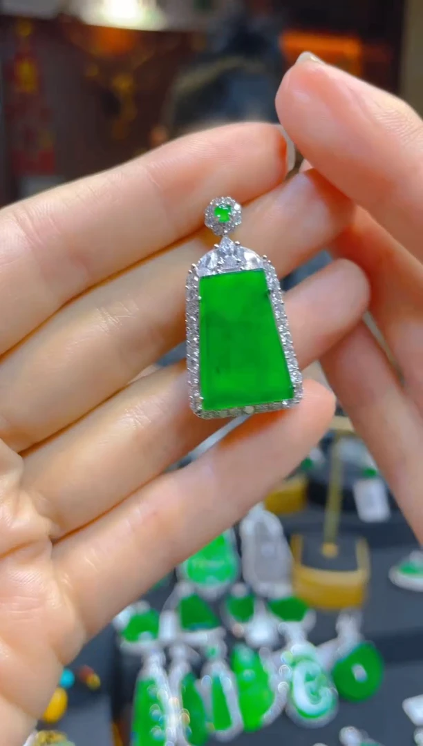 【闪购商品】翡翠颈饰银S925镶嵌123321天然A货翡翠无事牌